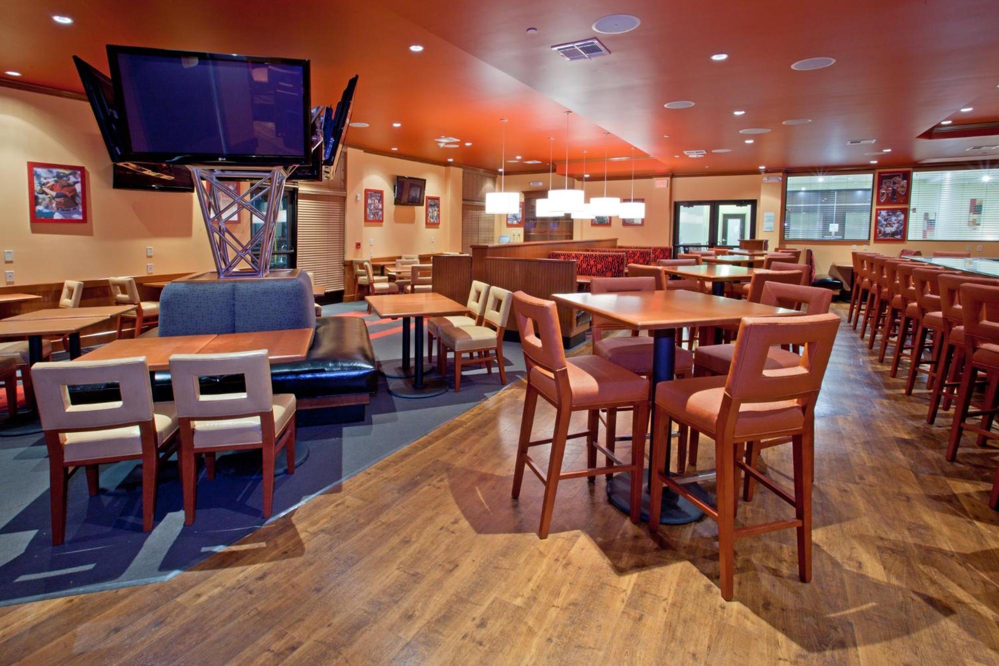 Holiday Inn Hou Energy Corridor Eldridge By Ihg Houston Bagian luar foto